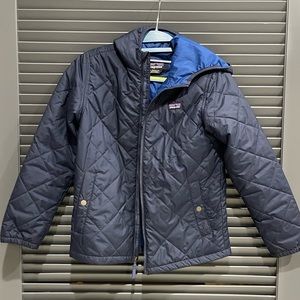 Patagonia-Boys size Latge Navy blue coat